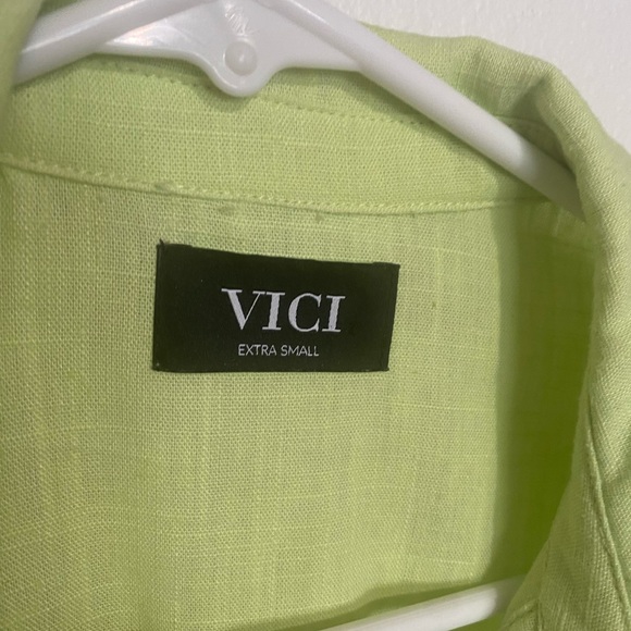 VICI Collection Cotton Linen
Button Up Shirt. - Picture 2 of 8